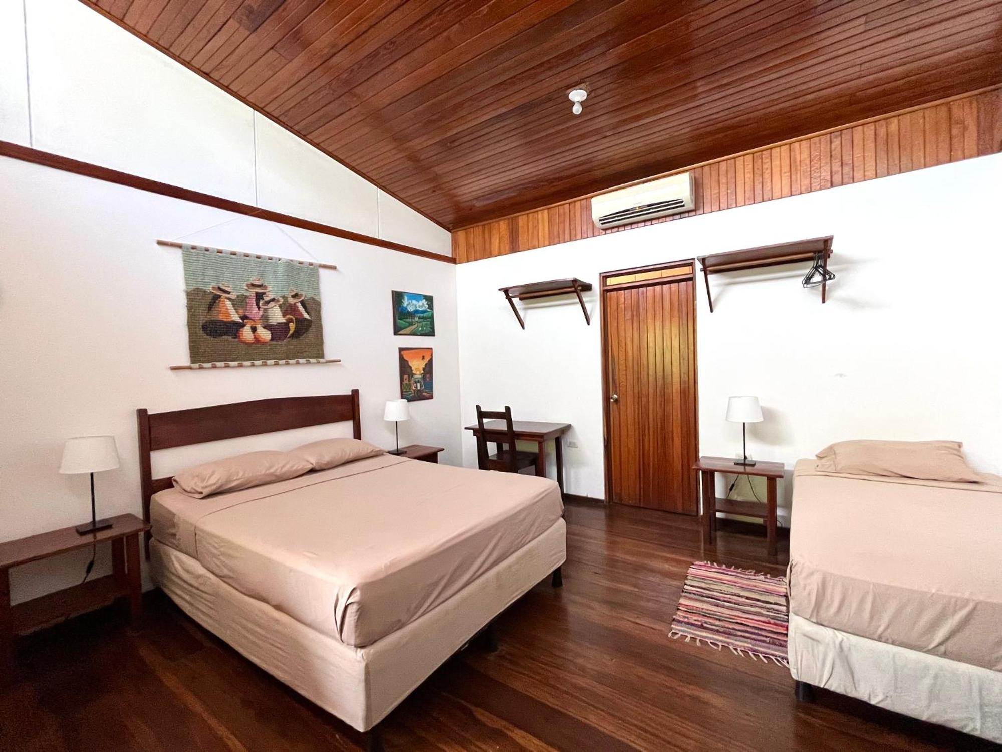 El Clan Hostel Puerto Viejo de Talamanca Luaran gambar