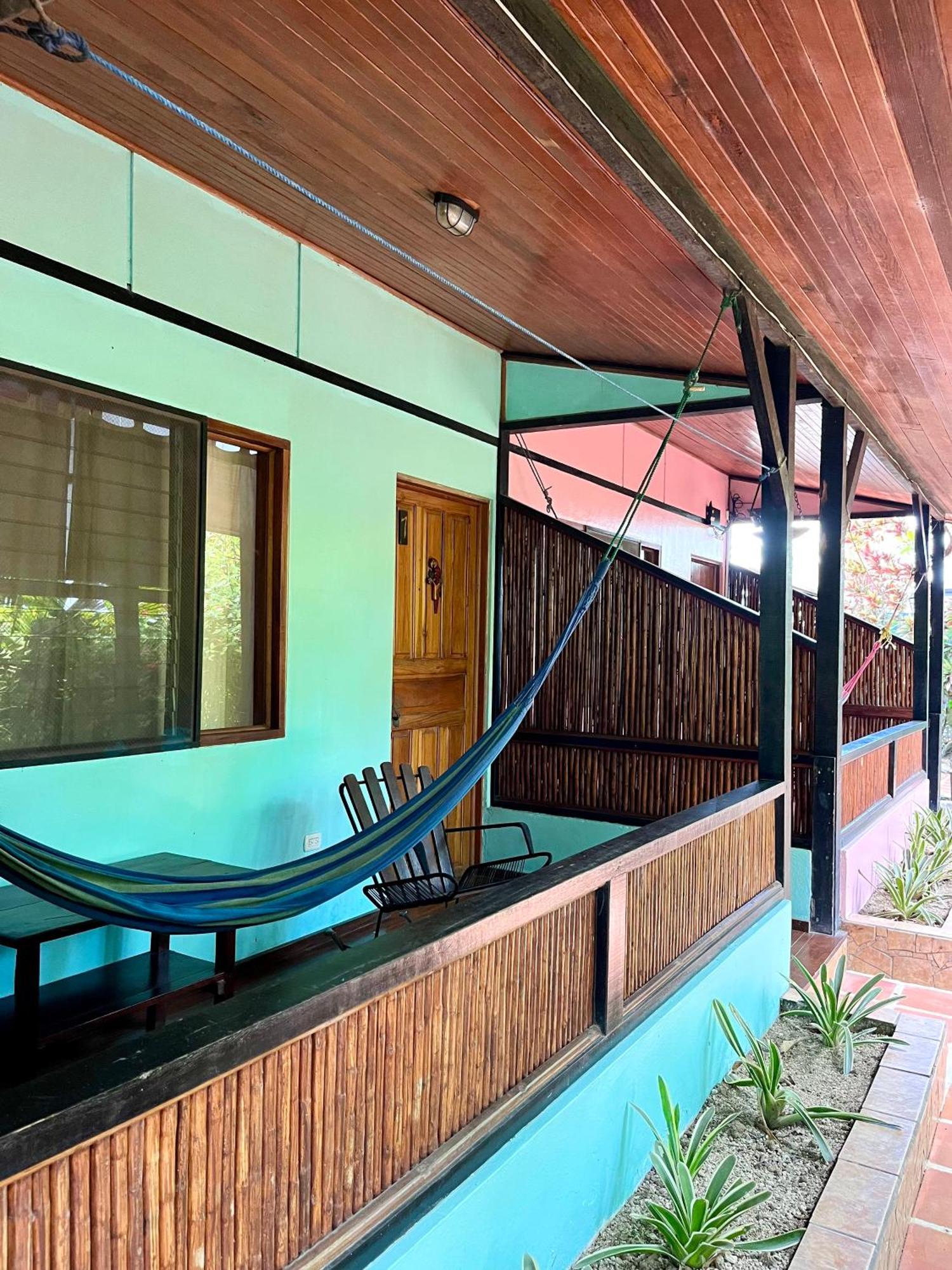 El Clan Hostel Puerto Viejo de Talamanca Luaran gambar